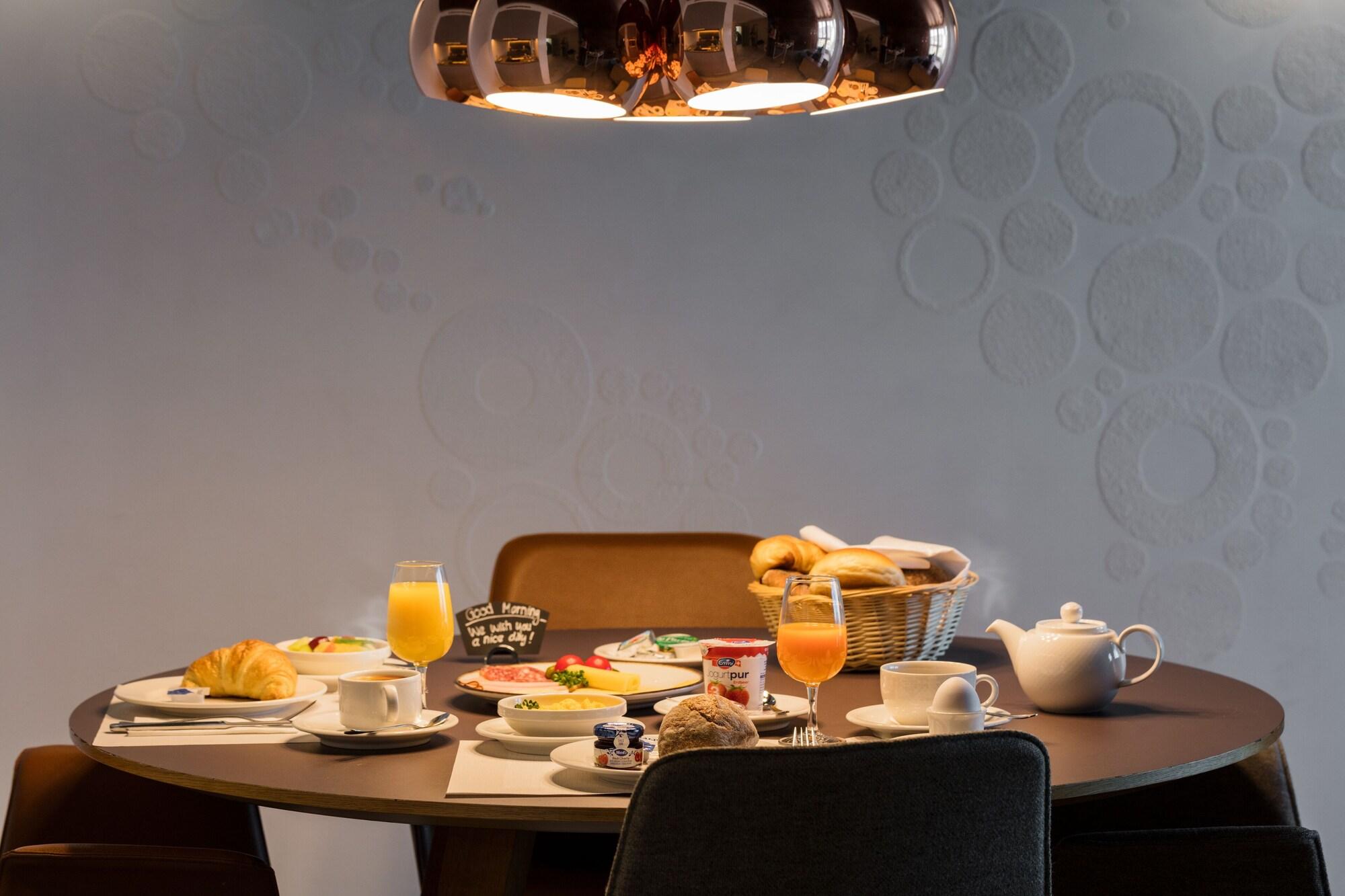 Ema House Otel 4*